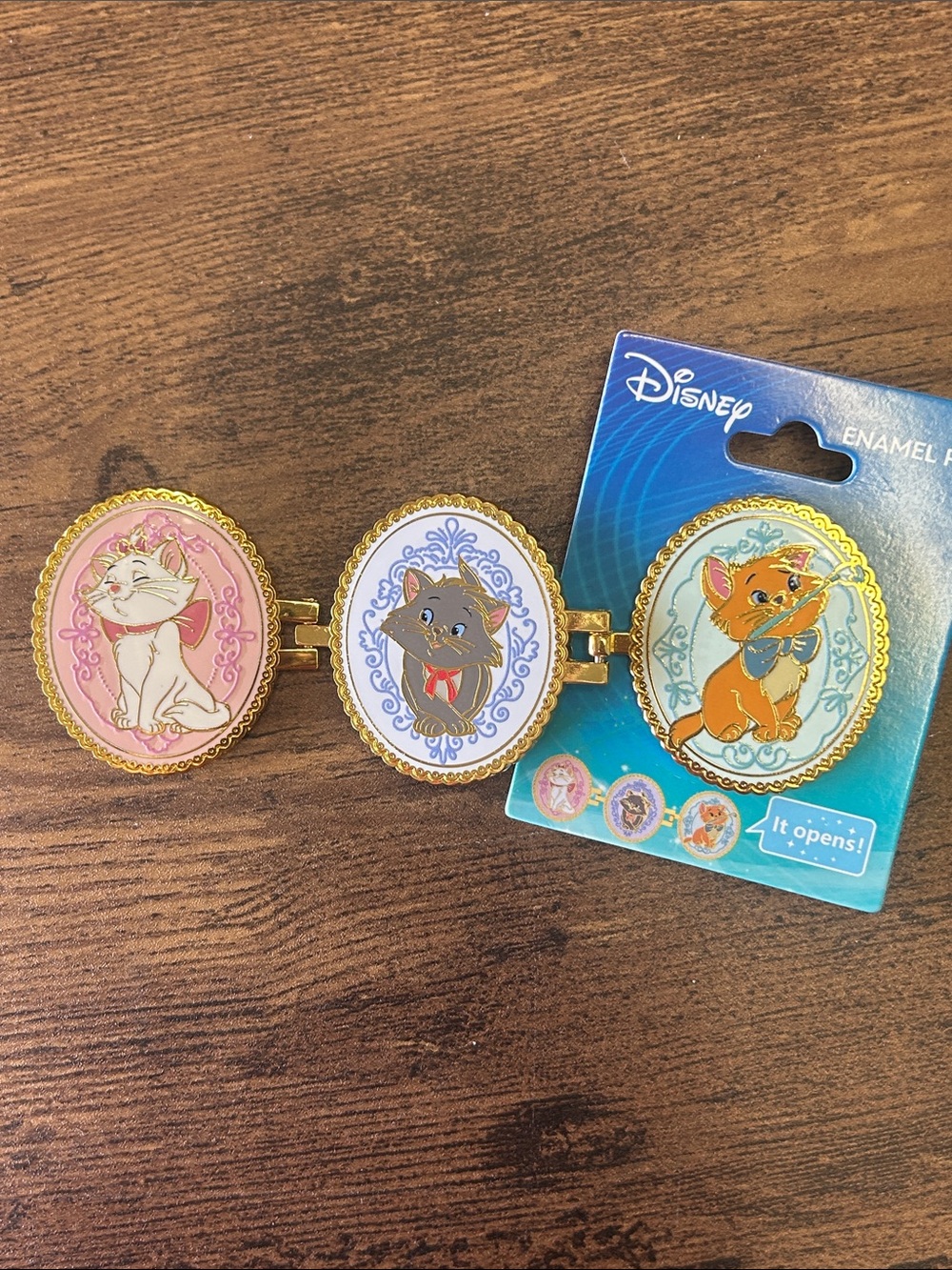 Disney Aristocats Hinged Enamel Pin Trio - Pink, Blue, Teal Accents - Picture 2 of 3
